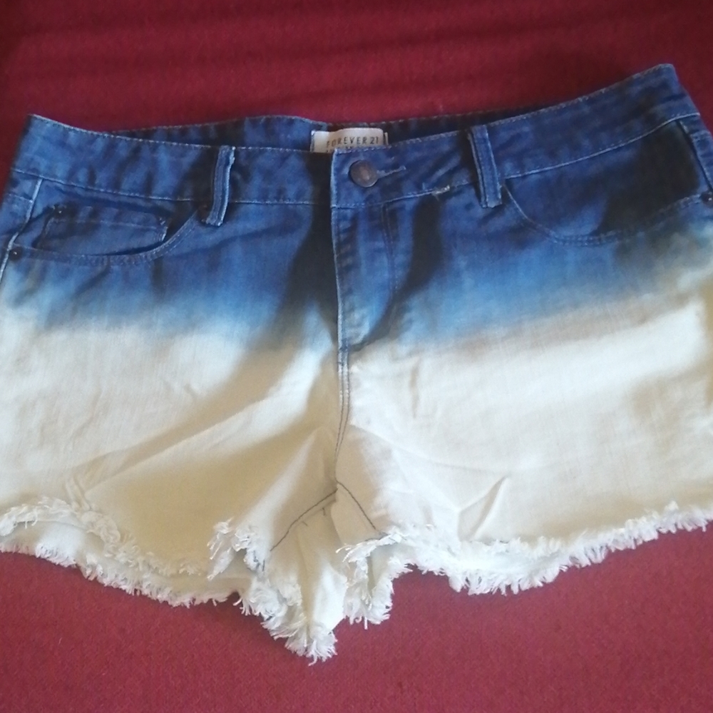 2 for $30 Like New Forever 21 Ombre Jean shorts